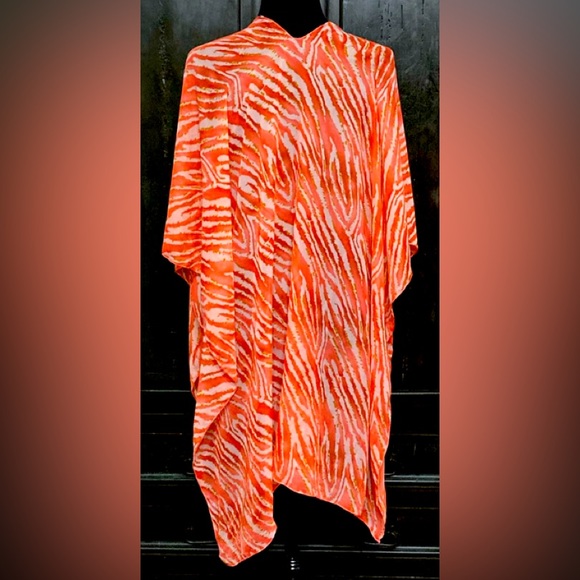 Pink/ orange zebra pattern design poncho/ wrap/ cover up - 1 Size - Picture 3 of 10